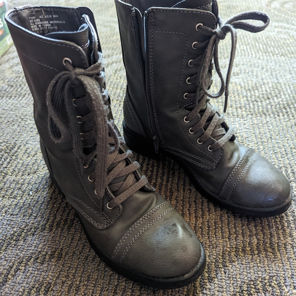 Women's Gray Lace-Up Boots